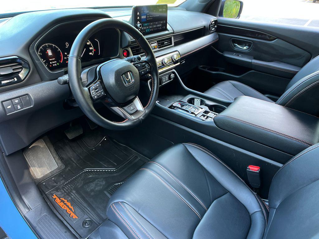 used 2023 Honda Pilot car, priced at $39,989