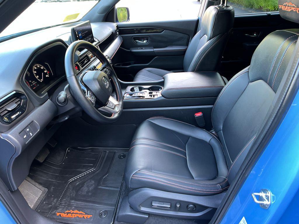 used 2023 Honda Pilot car, priced at $39,989