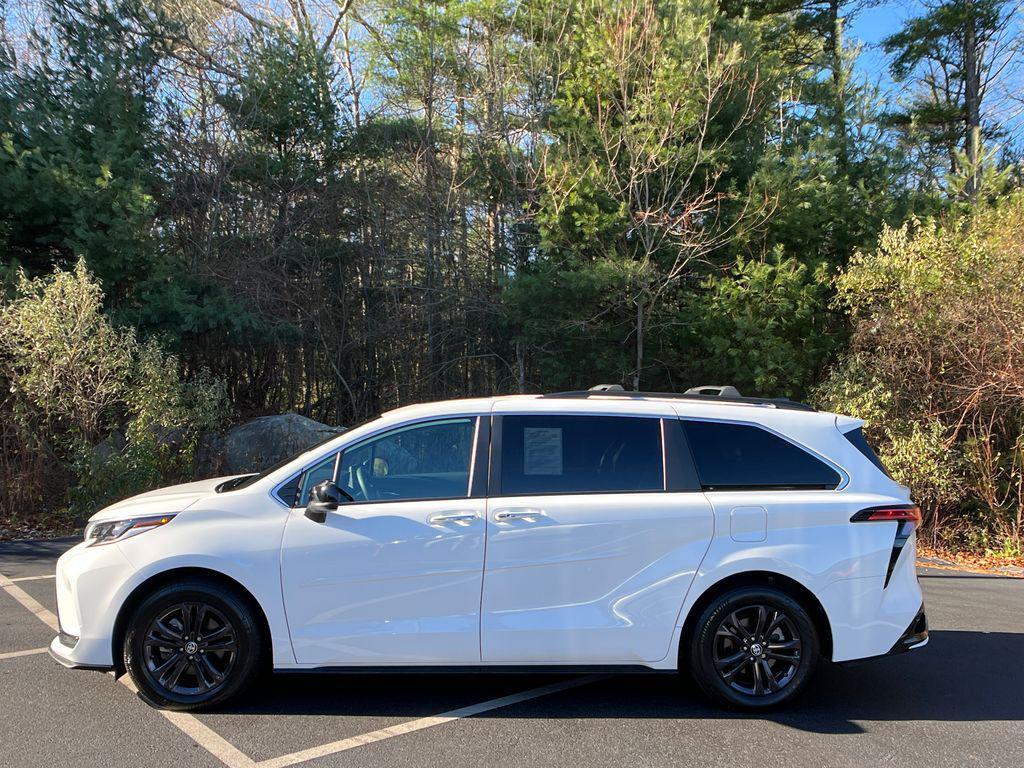 used 2024 Toyota Sienna car, priced at $49,987