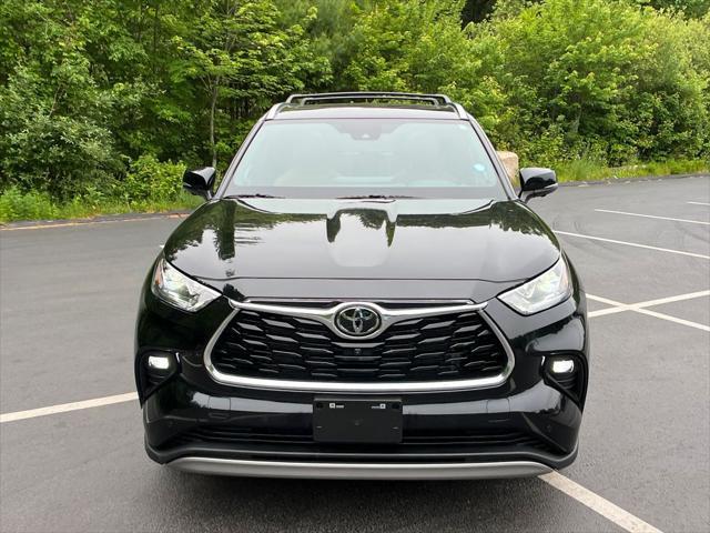 used 2024 Toyota Highlander car, priced at $52,688
