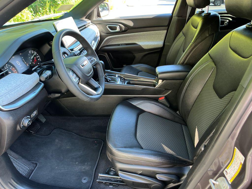 used 2024 Jeep Compass car, priced at $21,989