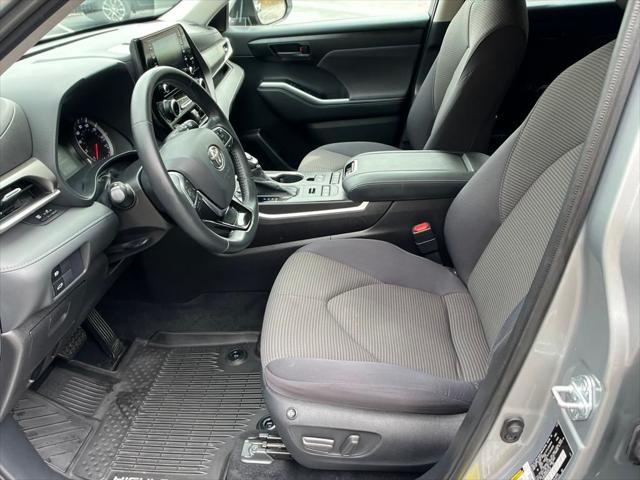 used 2021 Toyota Highlander car, priced at $30,987