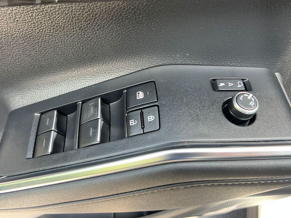 used 2023 Toyota Highlander car, priced at $40,851