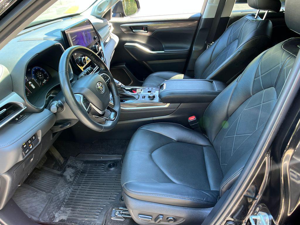 used 2023 Toyota Highlander car, priced at $39,475