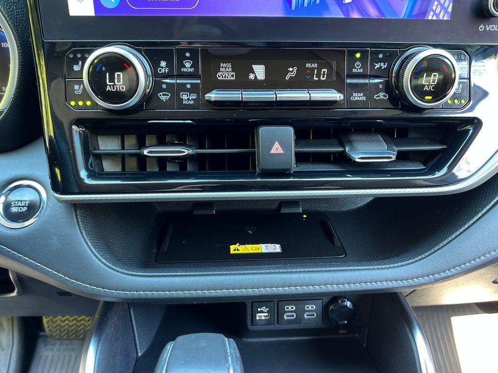 used 2023 Toyota Highlander car, priced at $39,475