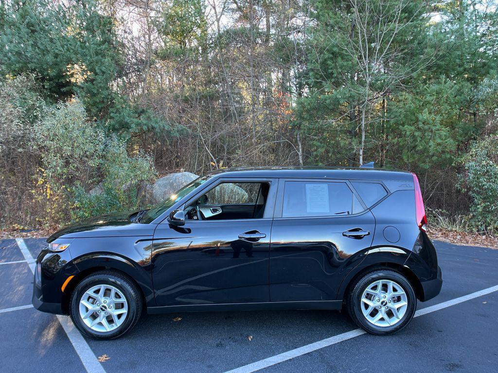 used 2022 Kia Soul car, priced at $14,878