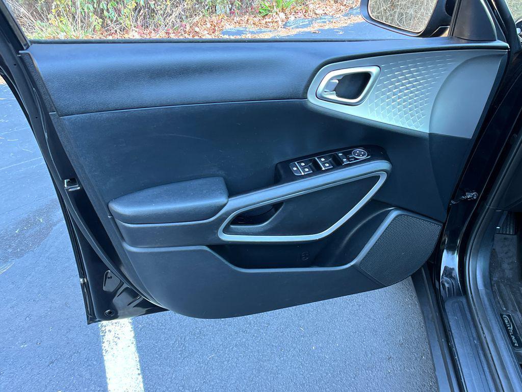 used 2022 Kia Soul car, priced at $14,878