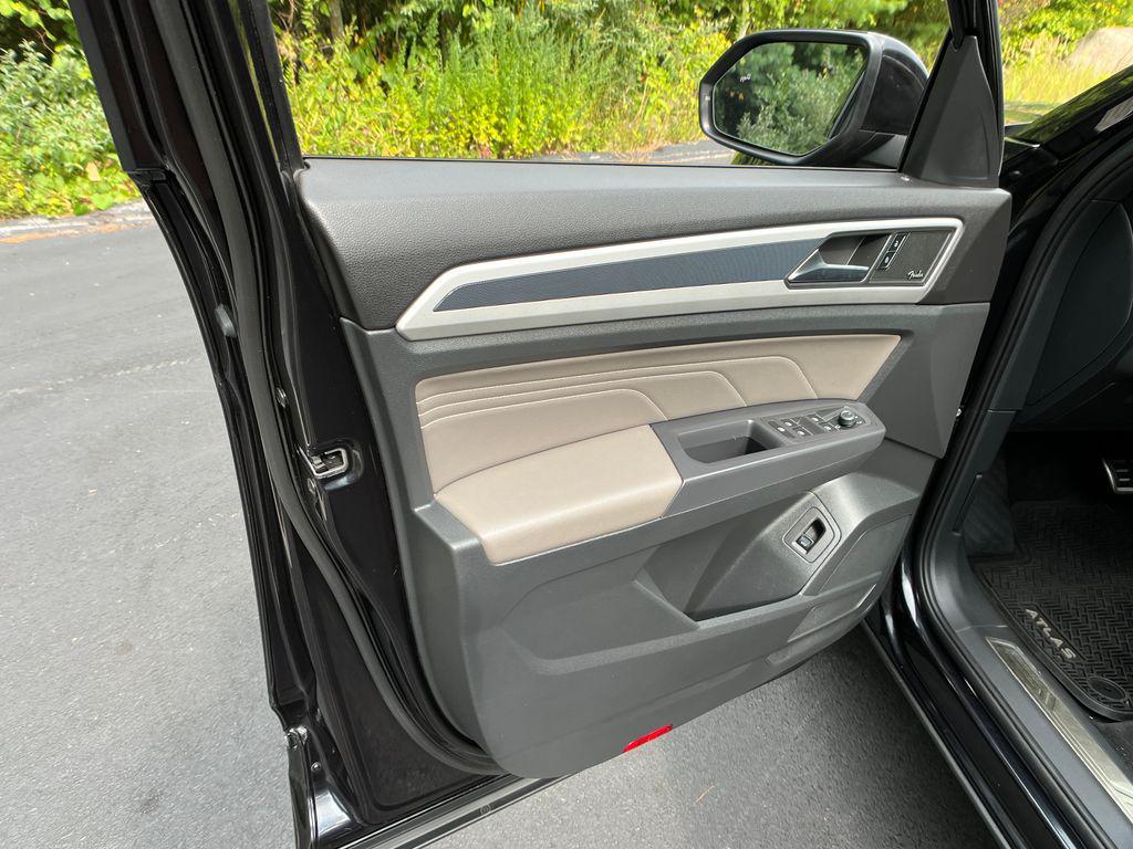 used 2021 Volkswagen Atlas Cross Sport car, priced at $30,371