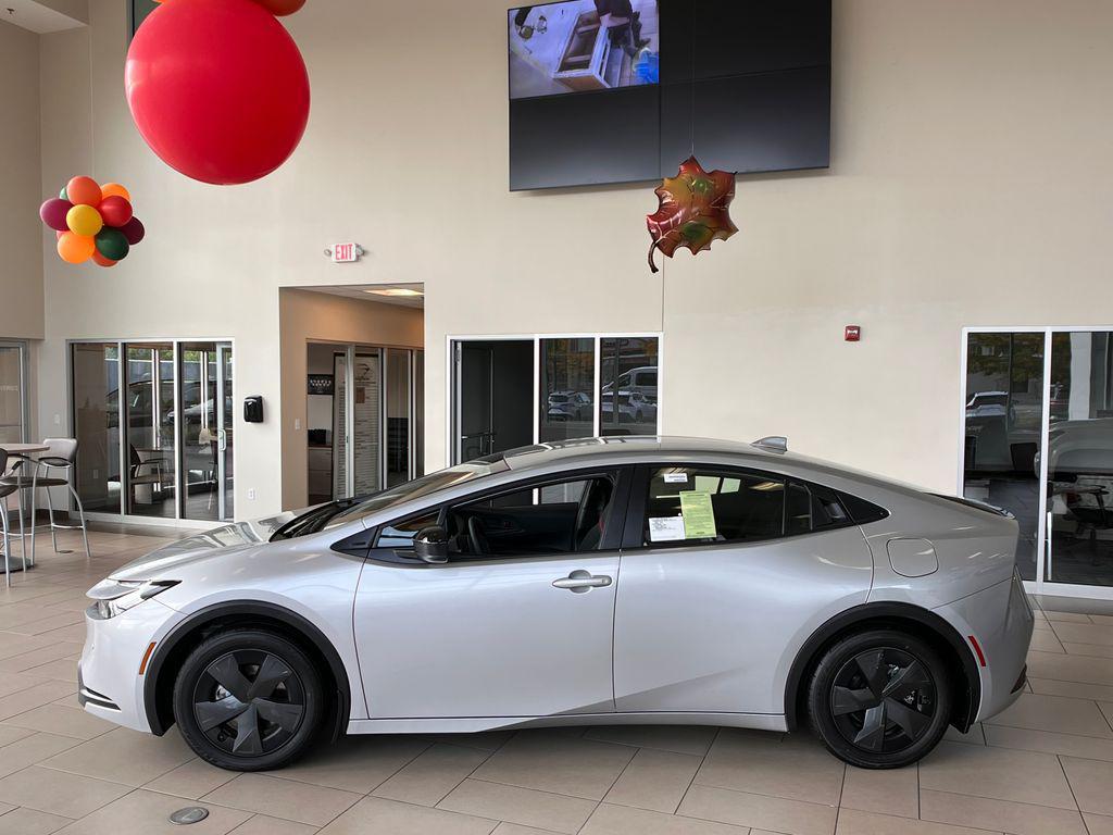new 2025 Toyota Prius Plug-In Hybrid car, priced at $34,269