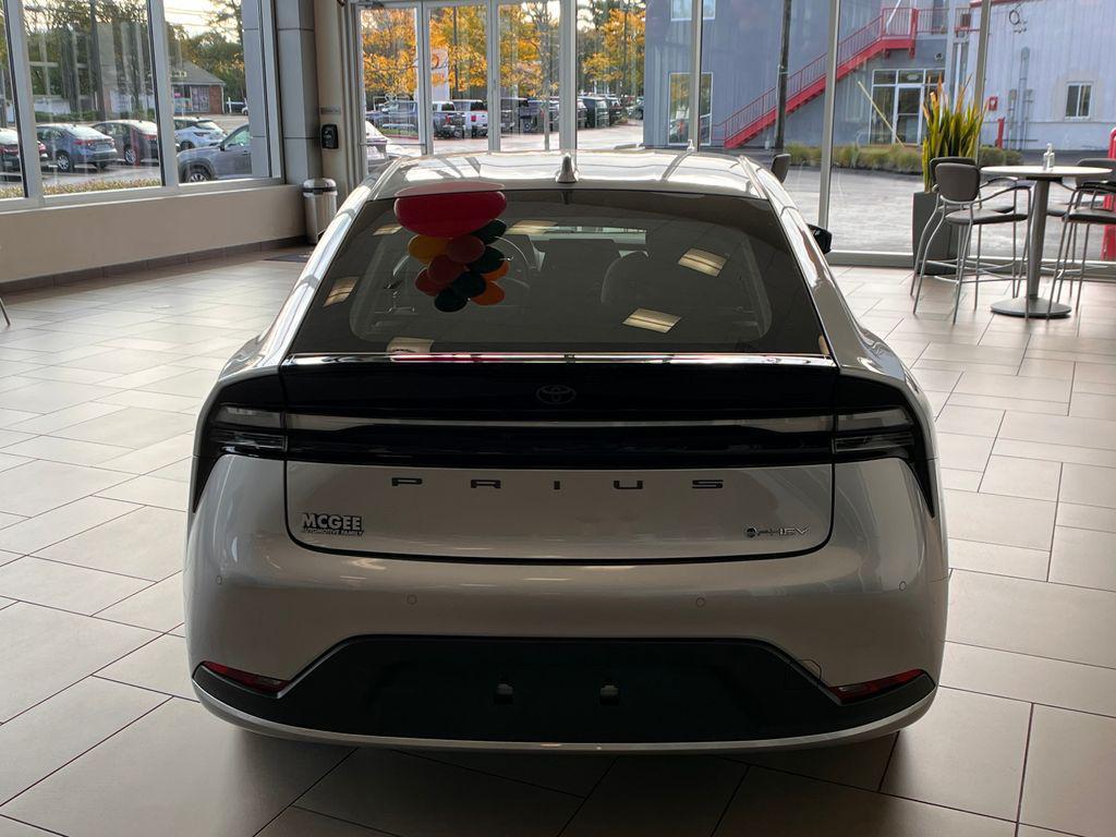 new 2025 Toyota Prius Plug-In Hybrid car, priced at $34,269