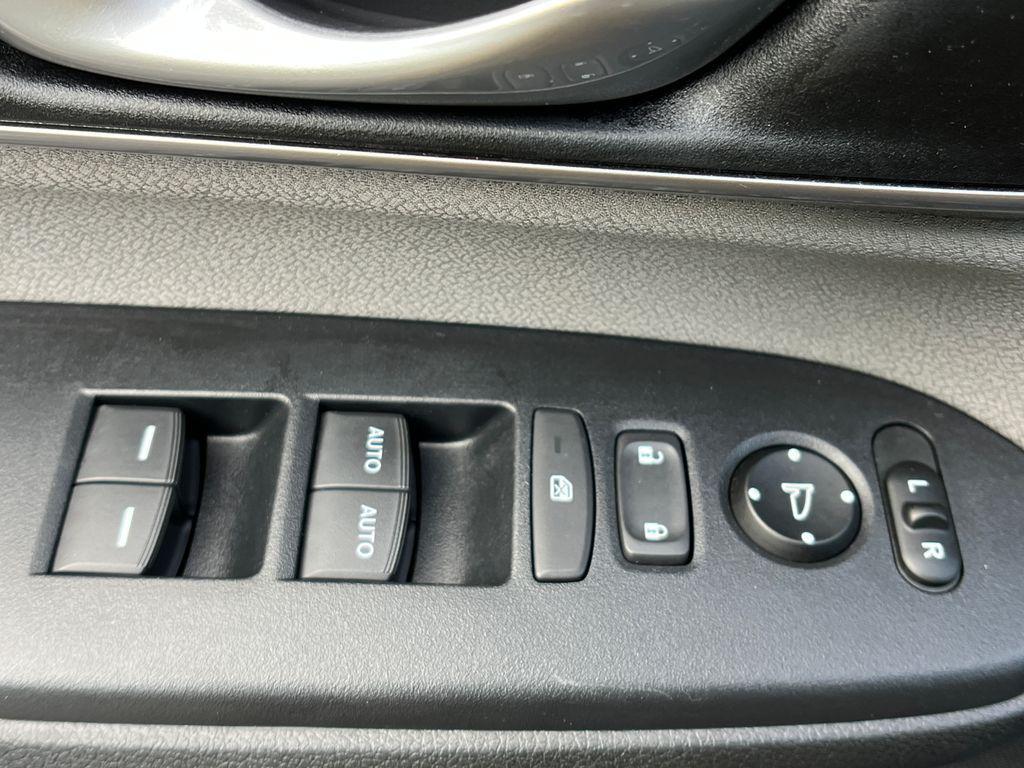 used 2019 Honda CR-V car, priced at $22,225