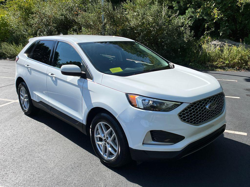 used 2024 Ford Edge car, priced at $22,945