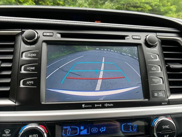 used 2017 Toyota Highlander car, priced at $23,987