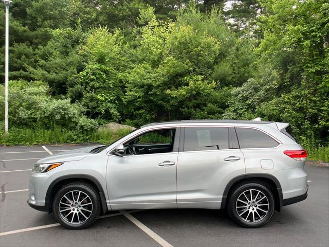 used 2017 Toyota Highlander car, priced at $23,987