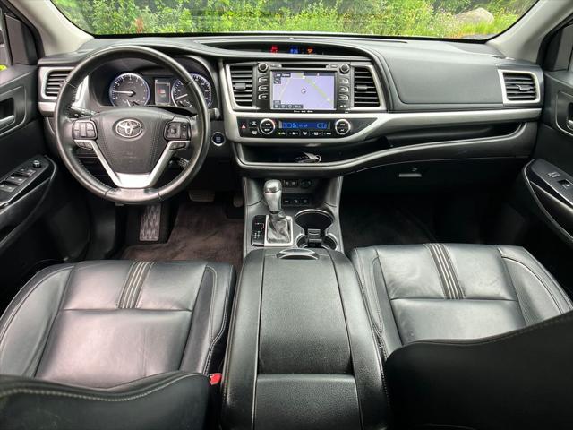 used 2017 Toyota Highlander car, priced at $23,987