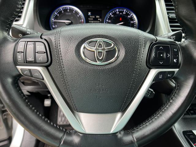used 2017 Toyota Highlander car, priced at $23,987