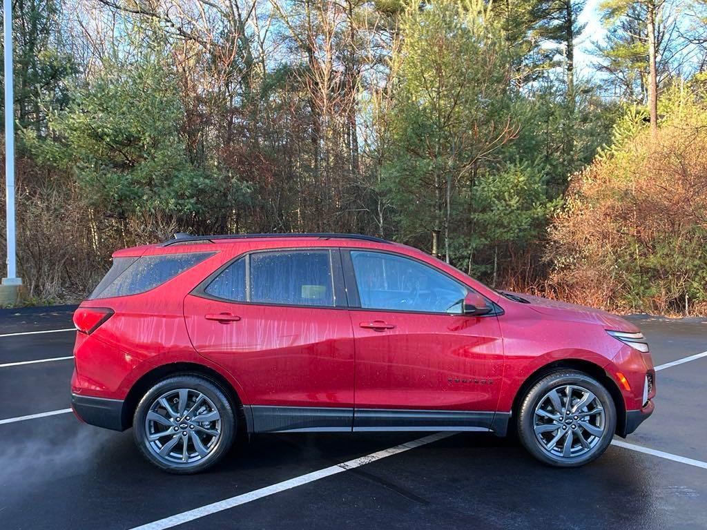 used 2022 Chevrolet Equinox car, priced at $28,988