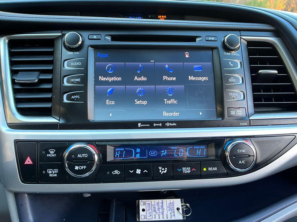 used 2019 Toyota Highlander car, priced at $26,709
