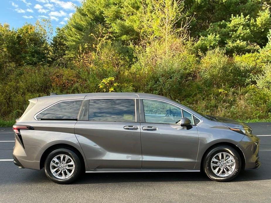 used 2024 Toyota Sienna car, priced at $41,998