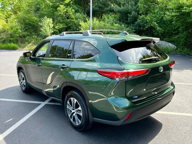 used 2023 Toyota Highlander car, priced at $39,308