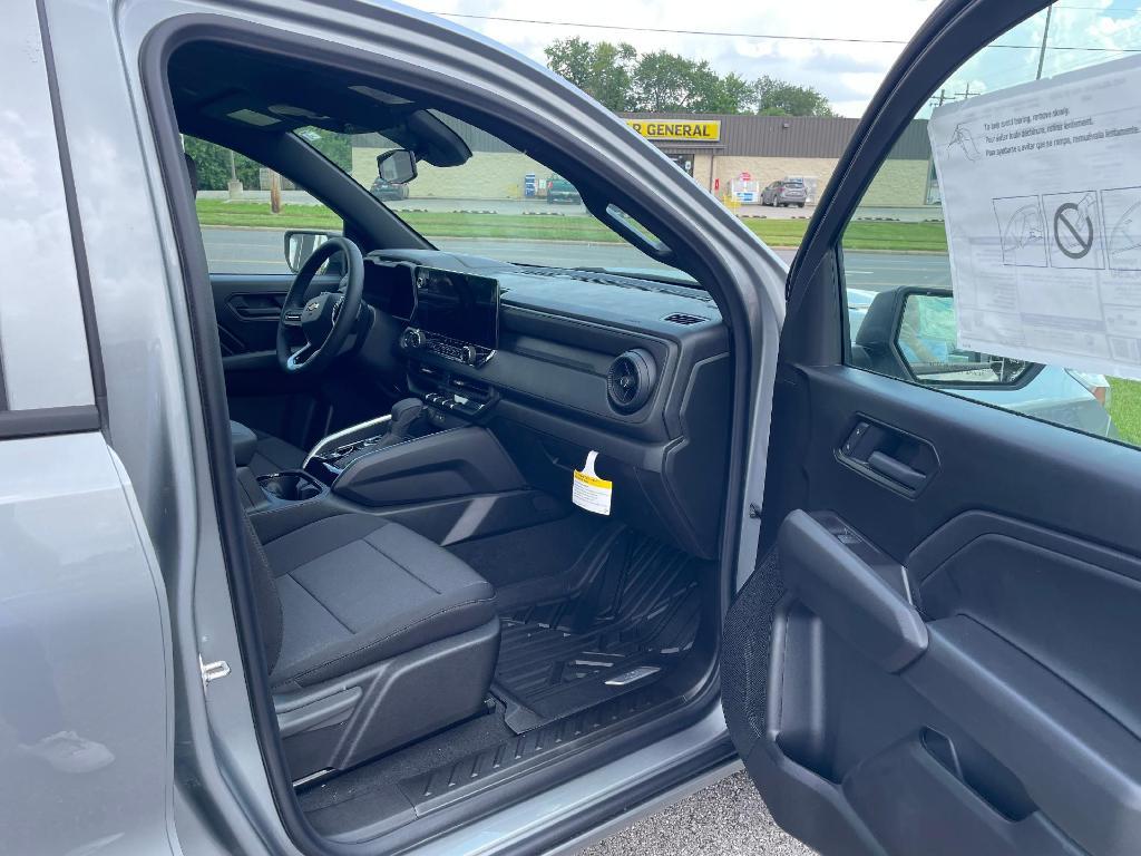 new 2025 Chevrolet Colorado car, priced at $39,260