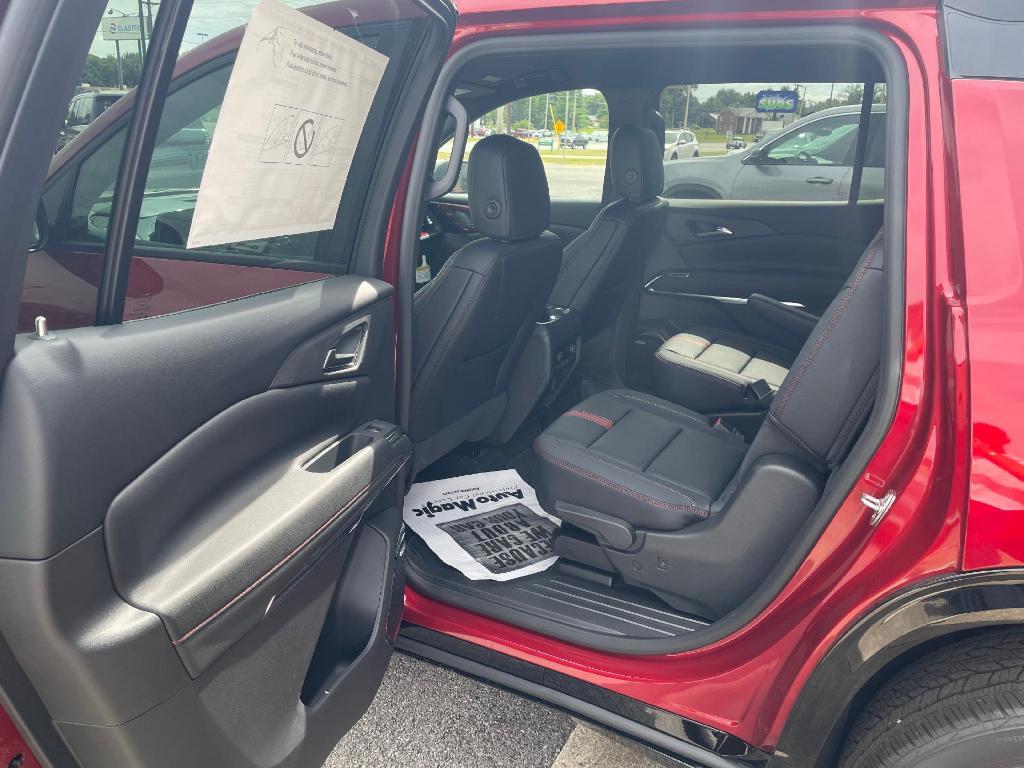 new 2026 Chevrolet Traverse car, priced at $57,790