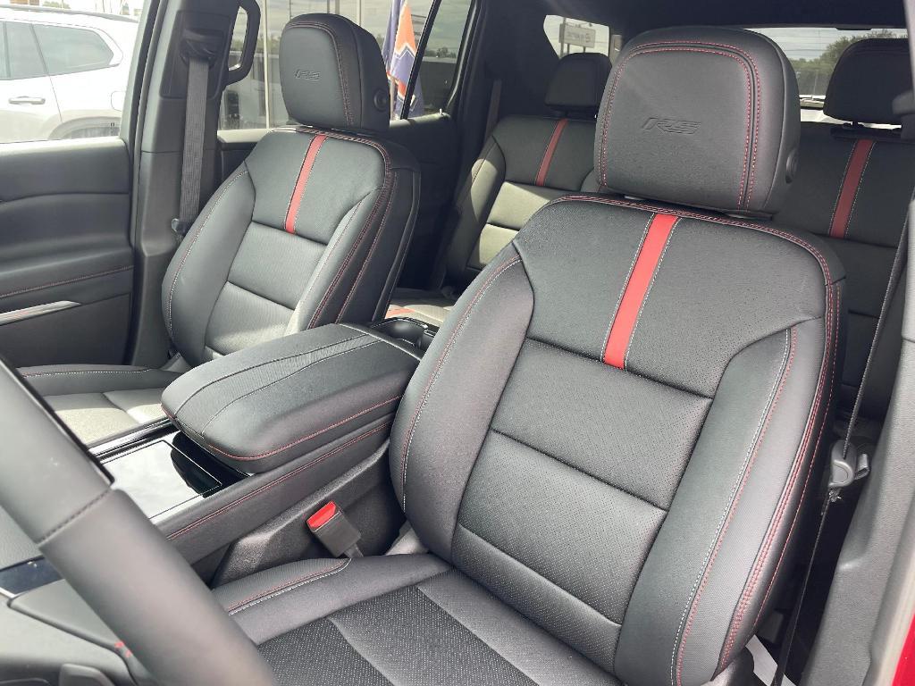 new 2026 Chevrolet Traverse car, priced at $57,790