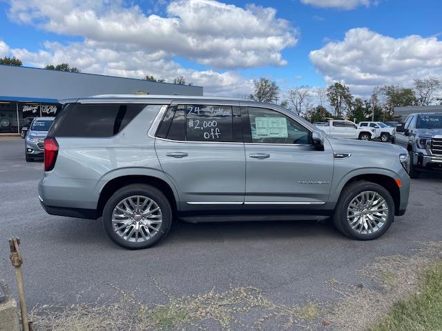 new 2024 GMC Yukon car, priced at $73,975