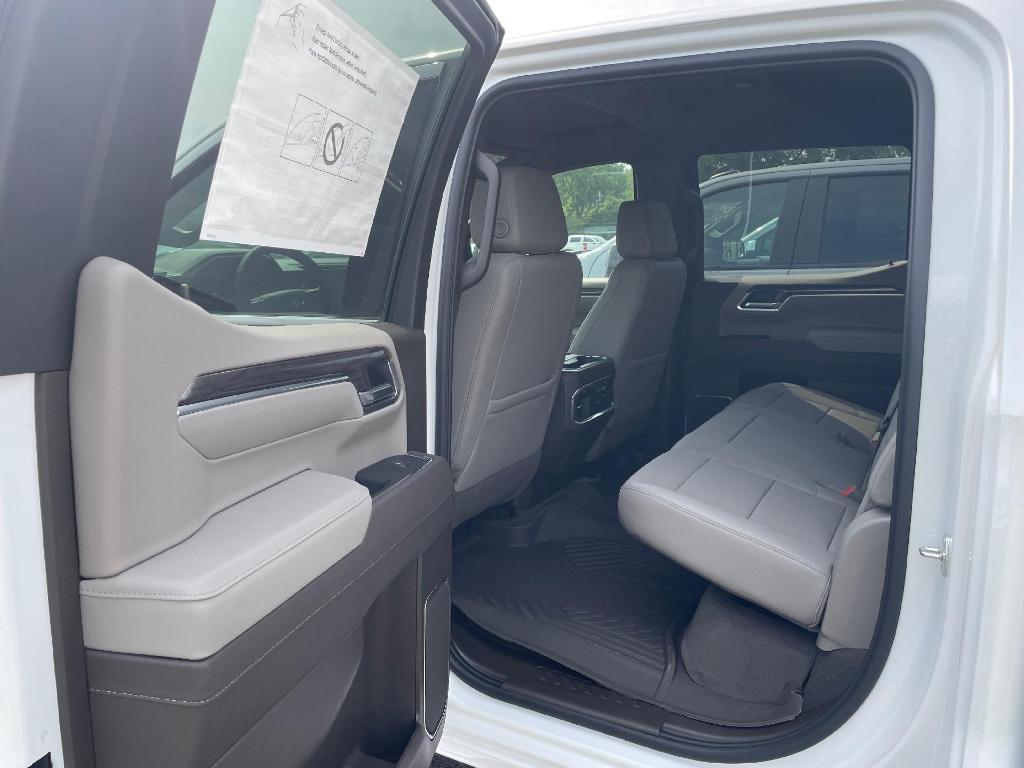 new 2025 Chevrolet Silverado 1500 car, priced at $61,985