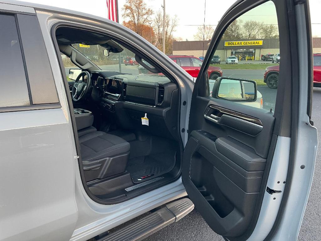 used 2024 Chevrolet Silverado 1500 car, priced at $47,995