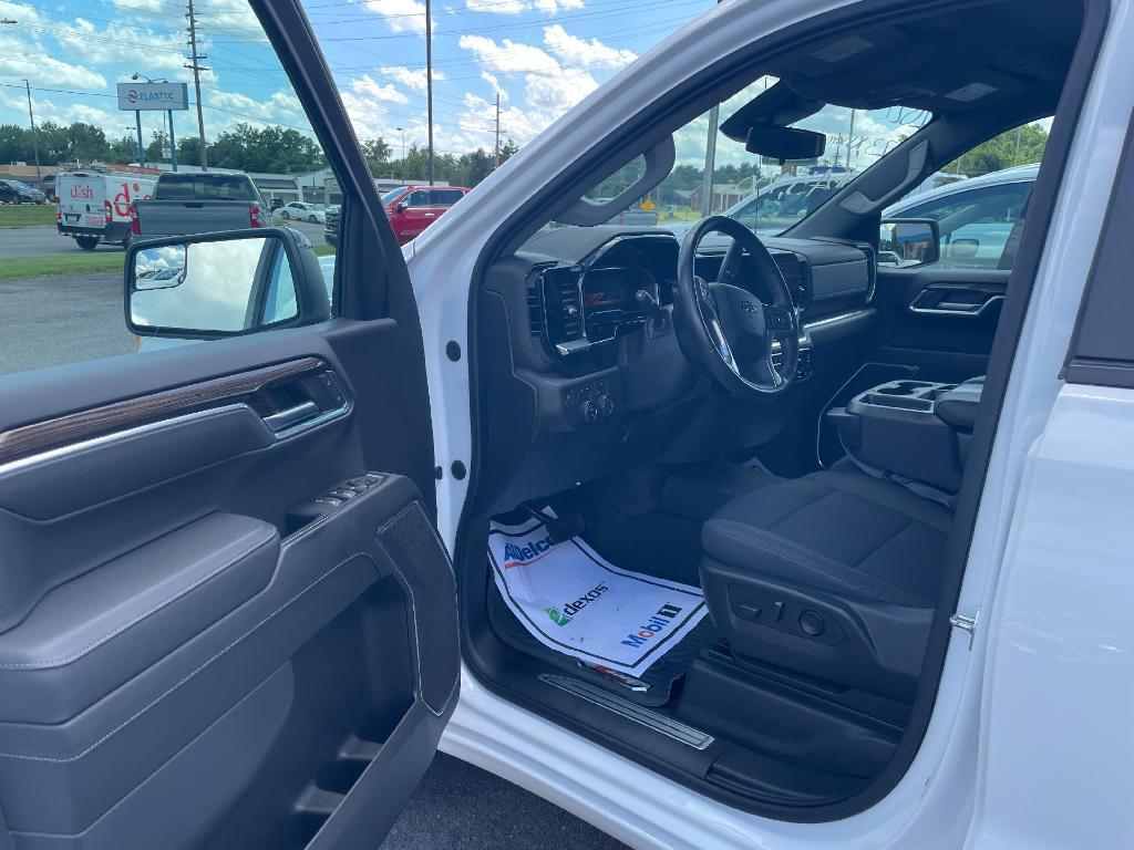 used 2022 Chevrolet Silverado 1500 car, priced at $45,995