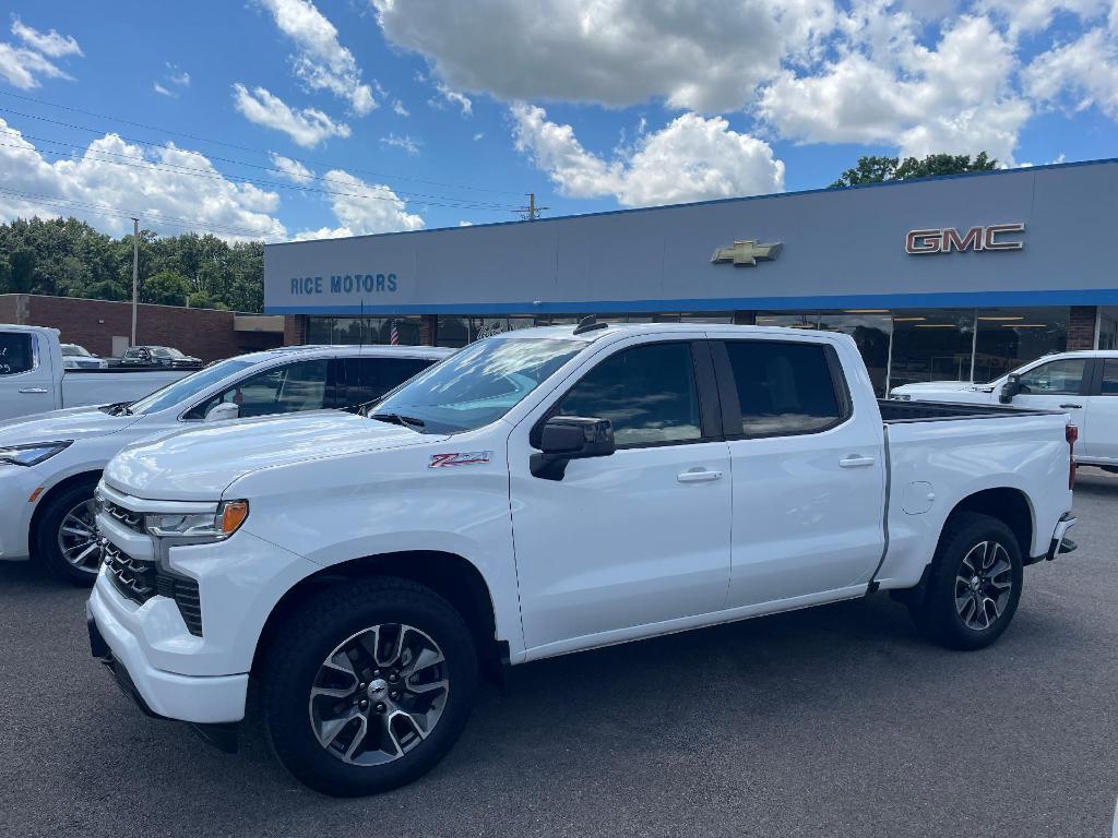 used 2022 Chevrolet Silverado 1500 car, priced at $45,995