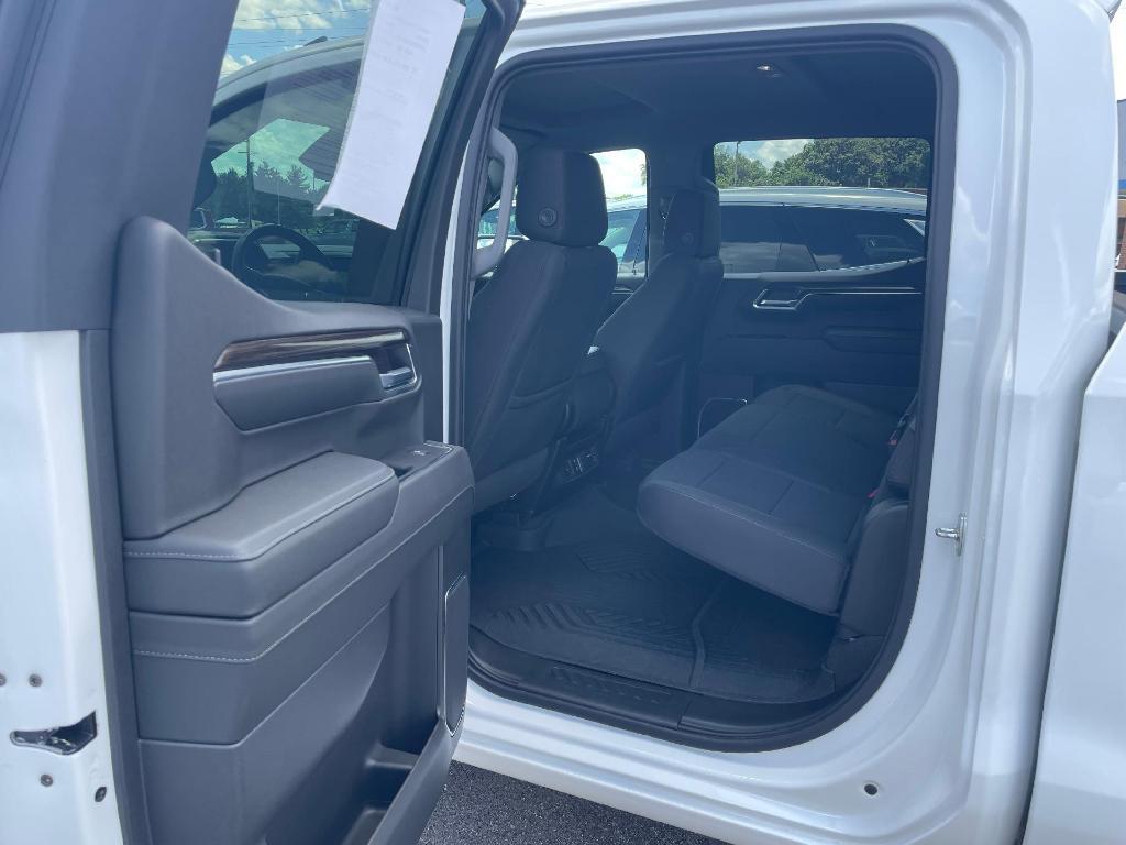 used 2022 Chevrolet Silverado 1500 car, priced at $45,995