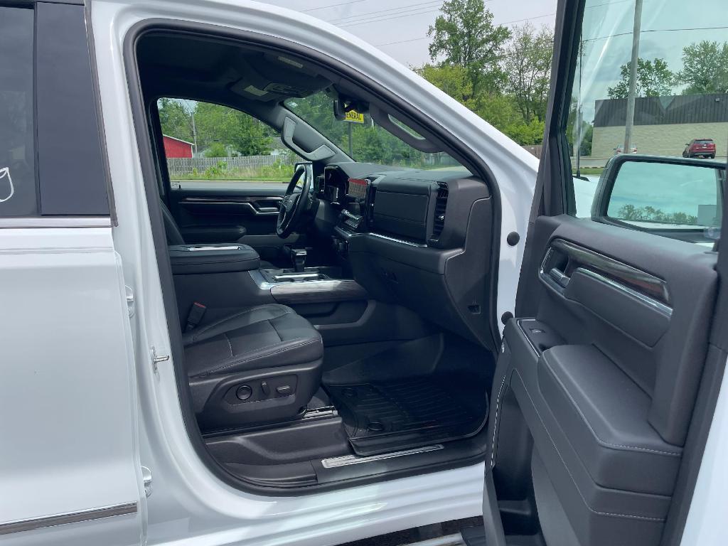 used 2022 Chevrolet Silverado 1500 car, priced at $48,995