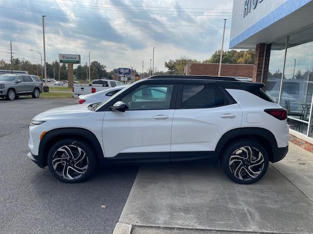 new 2025 Chevrolet TrailBlazer car, priced at $30,730