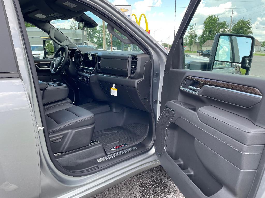 new 2025 Chevrolet Silverado 2500 car, priced at $66,665