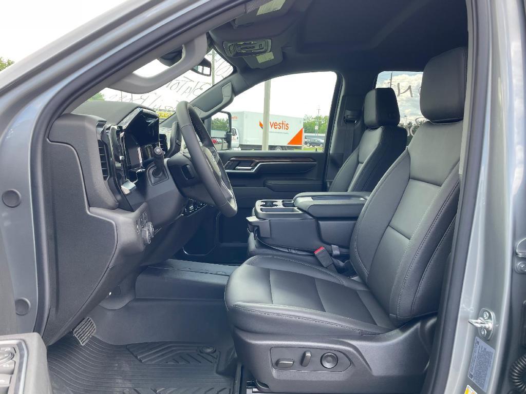 new 2025 Chevrolet Silverado 2500 car, priced at $66,665
