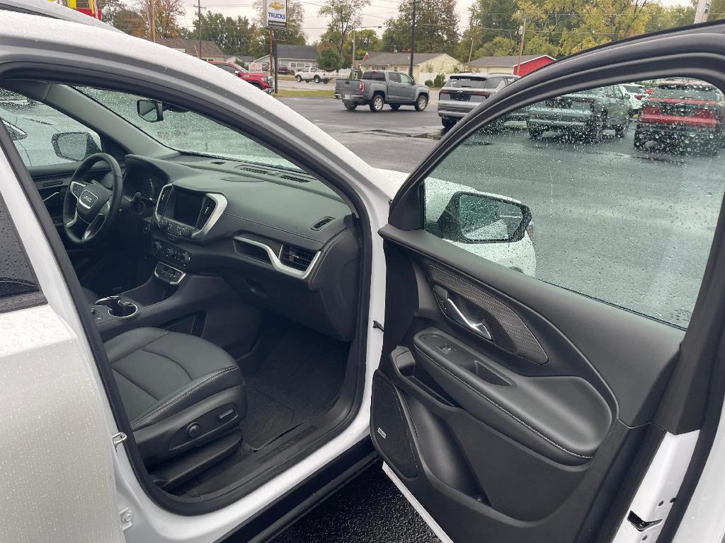 used 2024 GMC Terrain car, priced at $32,995