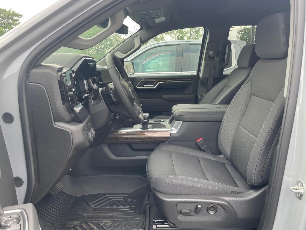 new 2025 Chevrolet Silverado 1500 car, priced at $58,540