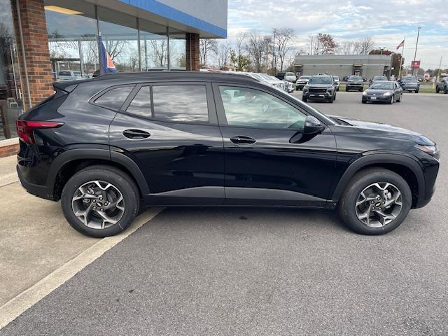 new 2025 Chevrolet Trax car, priced at $24,615