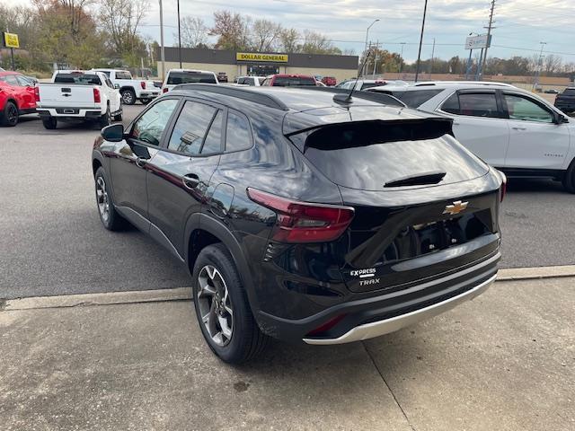 new 2025 Chevrolet Trax car, priced at $24,615