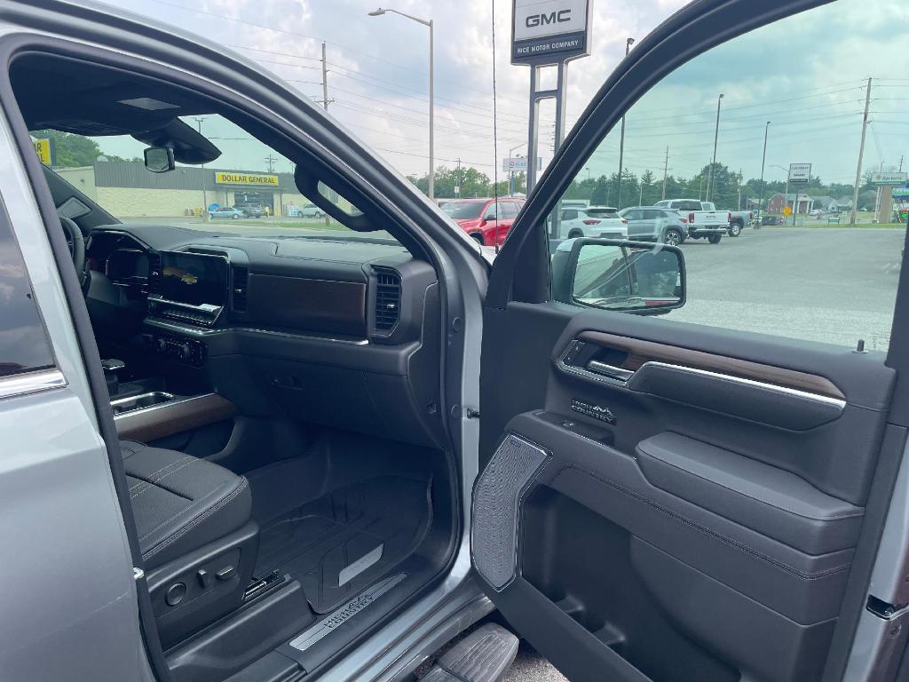 new 2025 Chevrolet Silverado 1500 car, priced at $66,915