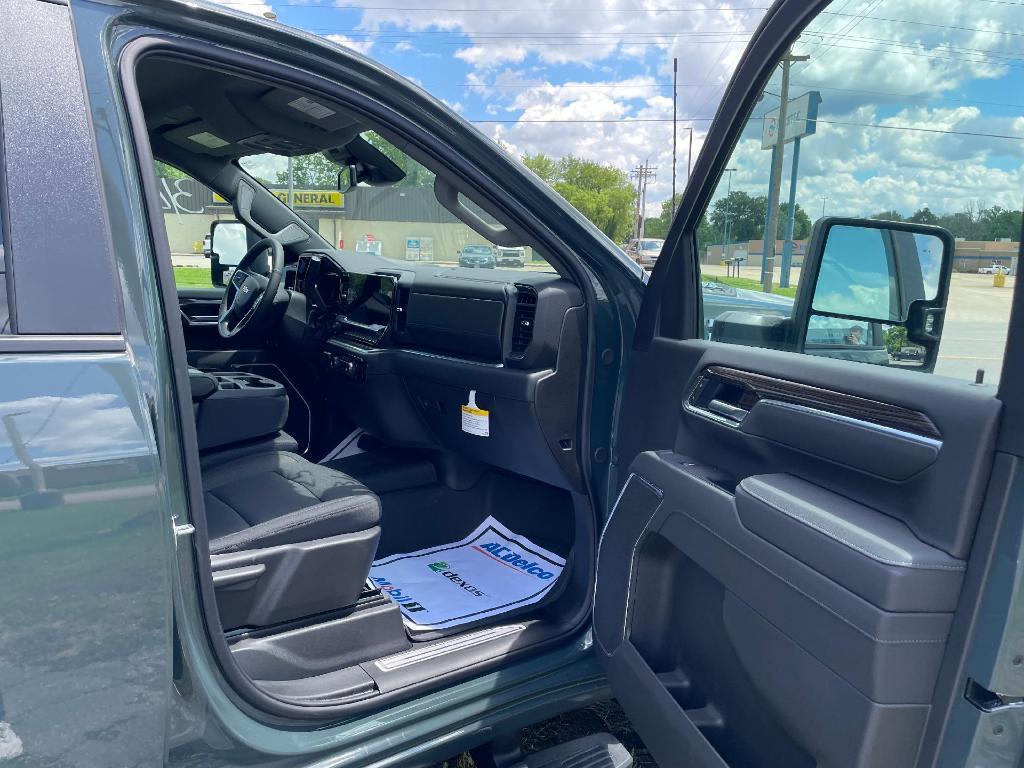 new 2025 Chevrolet Silverado 2500 car, priced at $62,425