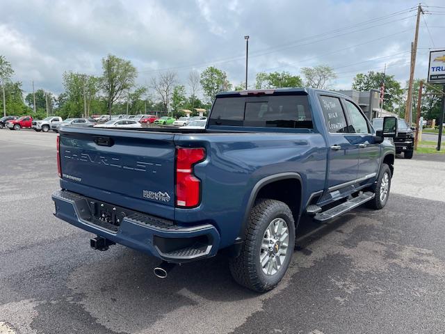 new 2024 Chevrolet Silverado 2500 car, priced at $71,670