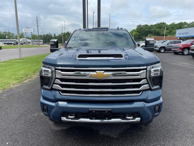 new 2024 Chevrolet Silverado 2500 car, priced at $71,670