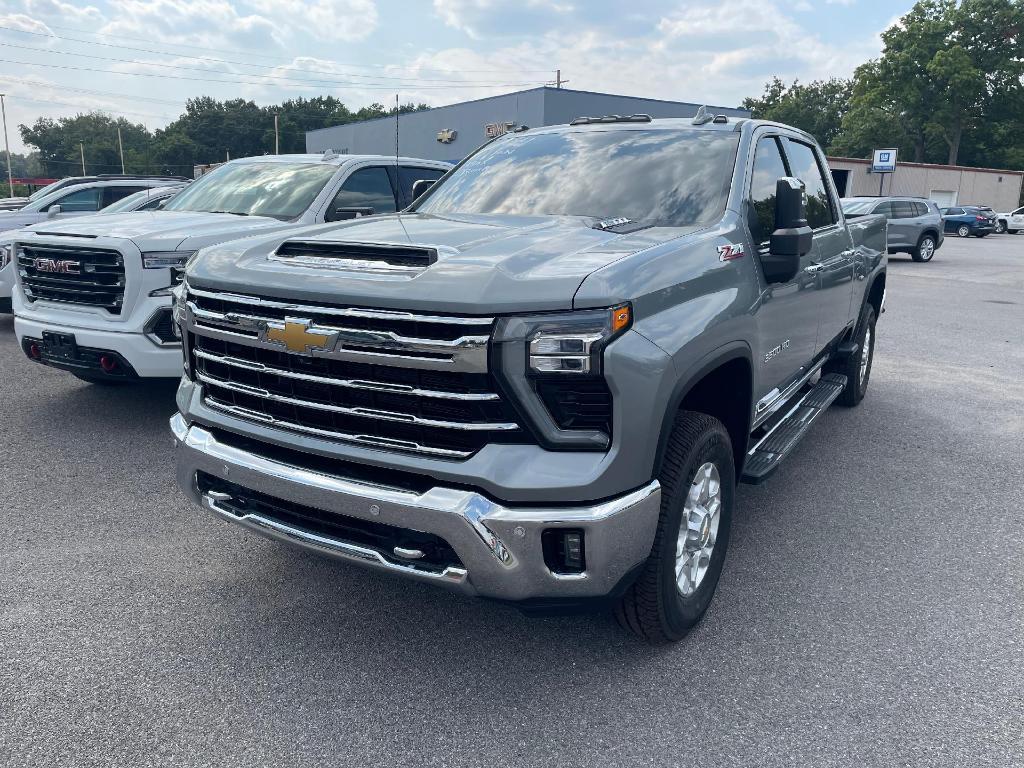 used 2024 Chevrolet Silverado 3500 car, priced at $64,995