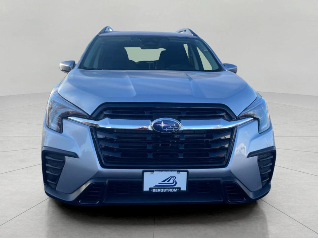 new 2025 Subaru Ascent car, priced at $40,001
