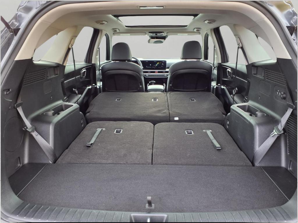 used 2024 Kia Sorento car, priced at $29,875