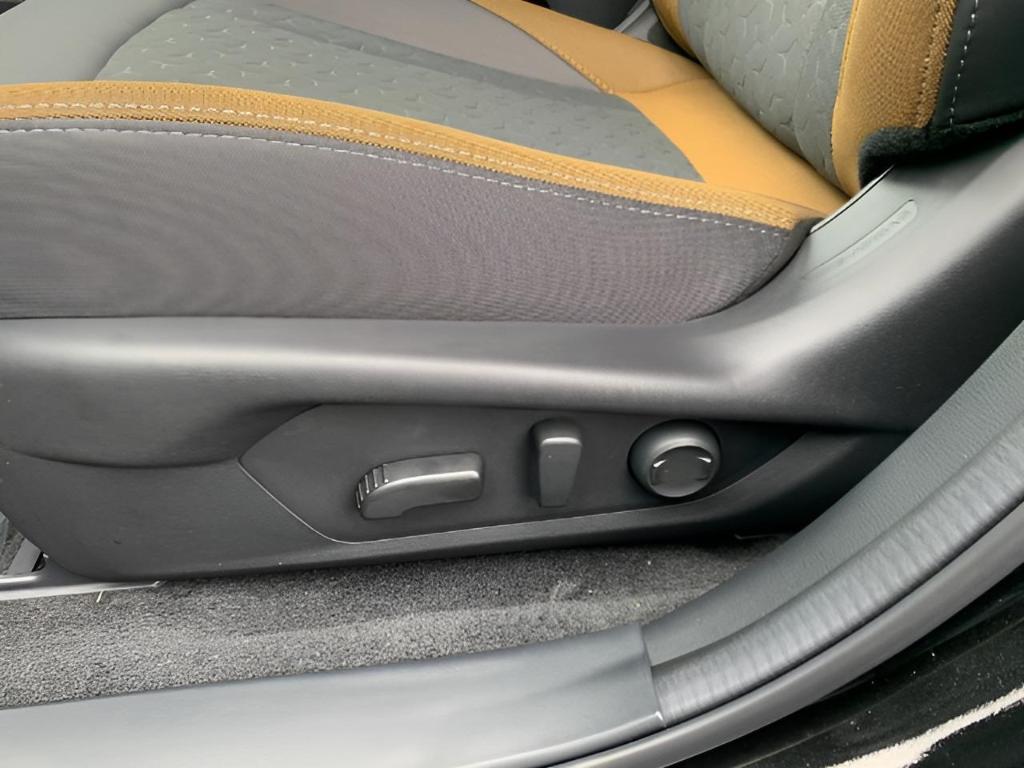 new 2025 Subaru Crosstrek car, priced at $33,051