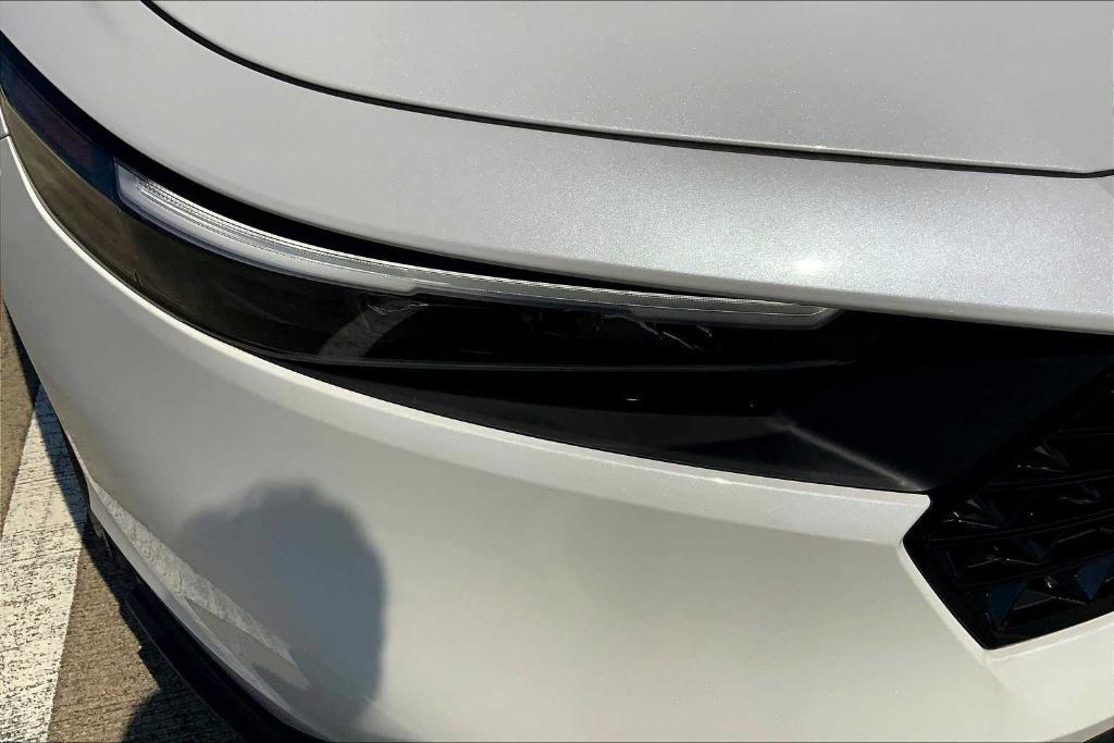 new 2025 Honda Accord Hybrid car, priced at $33,805